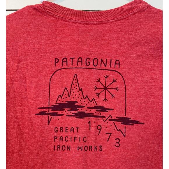 Patagonia Red Slim Fit Graphic Short Sleeve Pacific Iron Works Women size Small - Picture 6 of 11